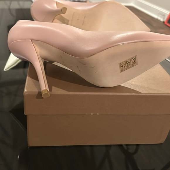 New authentic Burberry logo heels - Picture 8 of 11